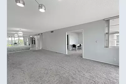 535  Oaks Dr, Unit #504, Pompano Beach, FL 33069 - Photo 29