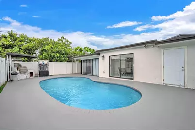 6630  Cody St, Hollywood, FL 33024 - Photo 27