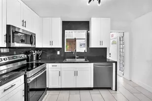 6630 Cody St, Hollywood, FL 33024 - Photo 3