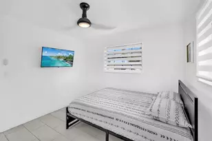 6630 Cody St, Hollywood, FL 33024 - Photo 13