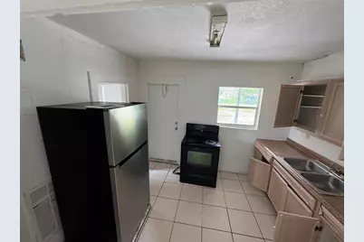 201 N 17th St, Fort Pierce, FL 34950 - Photo 7