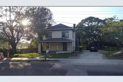 201 N 17th St, Fort Pierce, FL 34950 - Photo 1