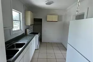 201 N 17th St, Fort Pierce, FL 34950 - Photo 3