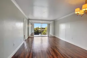 8225 Sunrise Lakes Blvd, Sunrise, FL 33322 - Photo 11