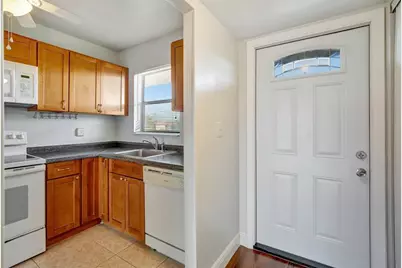 8225  Sunrise Lakes Blvd, Unit #303, Sunrise, FL 33322 - Photo 3