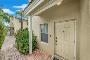 1251 NE 32nd St, Oakland Park, FL 33334 - Photo 3