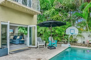 1251 NE 32nd St, Oakland Park, FL 33334 - Photo 13