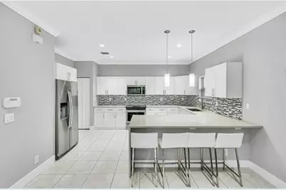 1251 NE 32nd St, Oakland Park, FL 33334 - Photo 17