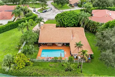 7604  Lexington Ln, Parkland, FL 33067 - Photo 49