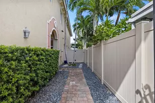 1121 NE 14th Ave, Fort Lauderdale, FL 33304 - Photo 9