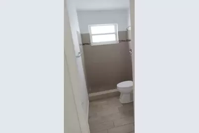 1805  Douglas St, Lake Worth Beach, FL 33460 - Photo 3