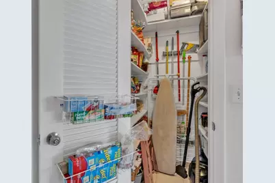 1000 SW 10th Ave, Unit #P4, Hallandale Beach, FL 33009 - Photo 17