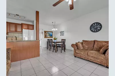 1000 SW 10th Ave, Unit #P4, Hallandale Beach, FL 33009 - Photo 11