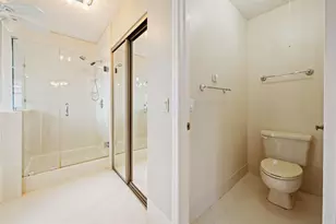 12665 NW 11th Ct, Sunrise, FL 33323 - Photo 15