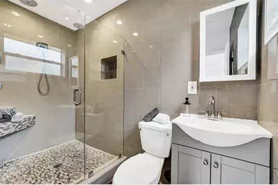 7021  Park St, Hollywood, FL 33024 - Photo 9