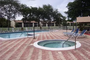 2035 SW 15th St, Deerfield Beach, FL 33442 - Photo 15