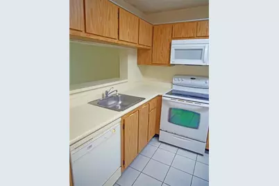 1278 S Military Trl, Unit #121, Deerfield Beach, FL 33442 - Photo 11