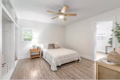 300 NE 43rd St, Oakland Park, FL 33334 - Photo 15