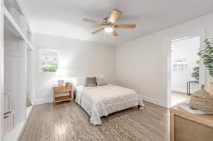 300 NE 43rd St, Oakland Park, FL 33334 - Photo 15