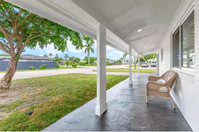 300 NE 43rd St, Oakland Park, FL 33334 - Photo 23