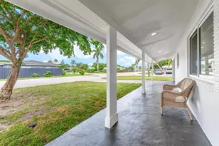 300 NE 43rd St, Oakland Park, FL 33334 - Photo 23