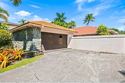 625  Oleander Dr, Hallandale Beach, FL 33009 - Photo 9