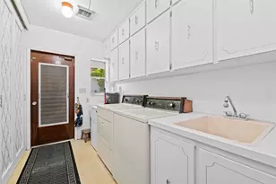 625 Oleander Dr, Hallandale Beach, FL 33009 - Photo 27