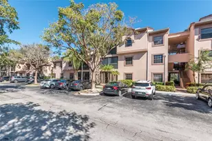 10631 NW 14th St, Plantation, FL 33322 - Photo 3