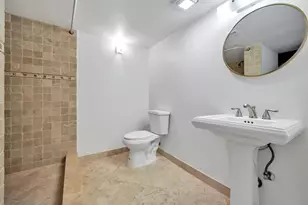 720 Bayshore Dr, Fort Lauderdale, FL 33304 - Photo 9