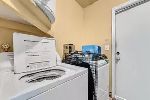 7391 NW 76th St, Tamarac, FL 33321 - Photo 23