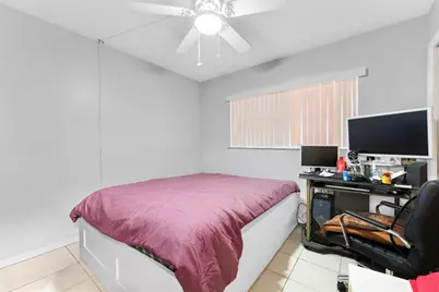 7391 NW 76th St, Tamarac, FL 33321 - Photo 9