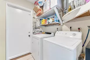 7391 NW 76th St, Tamarac, FL 33321 - Photo 13