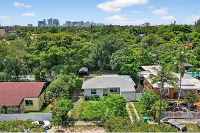 40 NW 68th St, Miami, FL 33150 - Photo 27