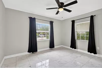 40 NW 68th St, Miami, FL 33150 - Photo 11