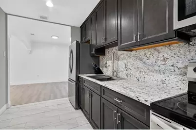 40 NW 68th St, Miami, FL 33150 - Photo 13