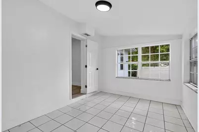 40 NW 68th St, Miami, FL 33150 - Photo 21
