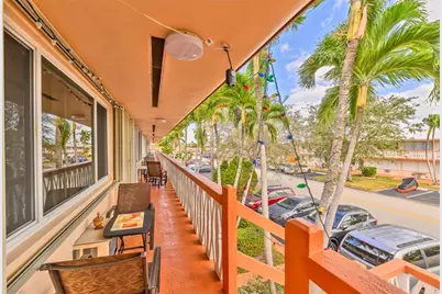 1000 SW 11th Ave, Unit #12A Bldg E, Hallandale Beach, FL 33009 - Photo 5