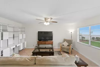 820  Flanders R, Delray Beach, FL 33484 - Photo 5