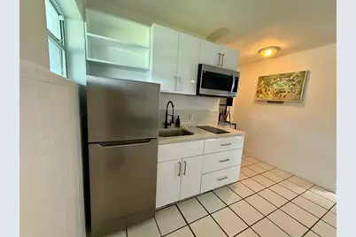 3208  Canal Dr, Unit #2, Pompano Beach, FL 33062 - Photo 11