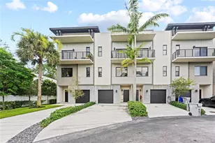 548 SE 1st Cir, Pompano Beach, FL 33060 - Photo 1