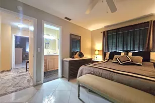 2141 NE 1st Ct, Boynton Beach, FL 33435 - Photo 9