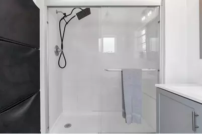 2233 SE 15th St, Pompano Beach, FL 33062 - Photo 37