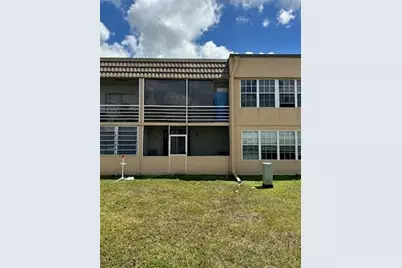 9101  Sunrise Lakes Blvd, Unit #117, Sunrise, FL 33322 - Photo 3