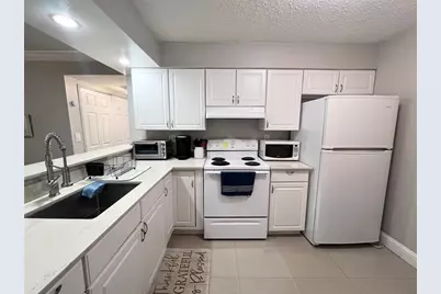 1001 NW 45th St, Unit #6, Deerfield Beach, FL 33064 - Photo 5