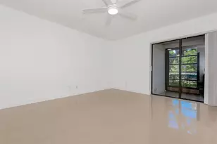 2307 S Cypress Bend Dr, Pompano Beach, FL 33069 - Photo 13