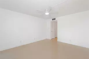 2307 S Cypress Bend Dr, Pompano Beach, FL 33069 - Photo 15