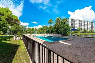 2307 S Cypress Bend Dr, Pompano Beach, FL 33069 - Photo 27