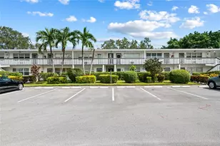 318 Oakridge R, Deerfield Beach, FL 33442 - Photo 23