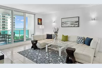 2301  Collins Ave, Unit #1015, Miami Beach, FL 33139 - Photo 5