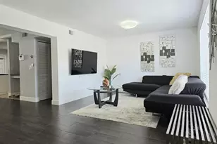 8090 NW 10th Ct, Margate, FL 33063 - Photo 5